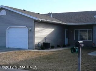 5631 White Oaks Ln NW, Rochester, MN 55901