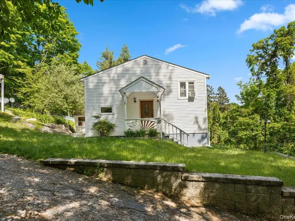 398 E Main Street, Jefferson Valley, NY 10535