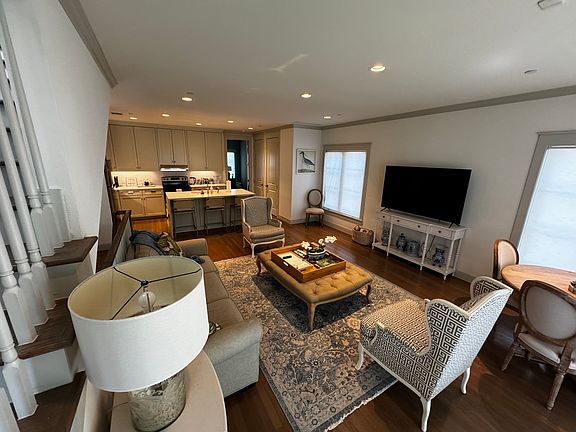 2nd image of 1019 Bishop Ave #B