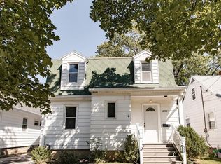 2305 Lyons Ave, Lansing, MI 48910