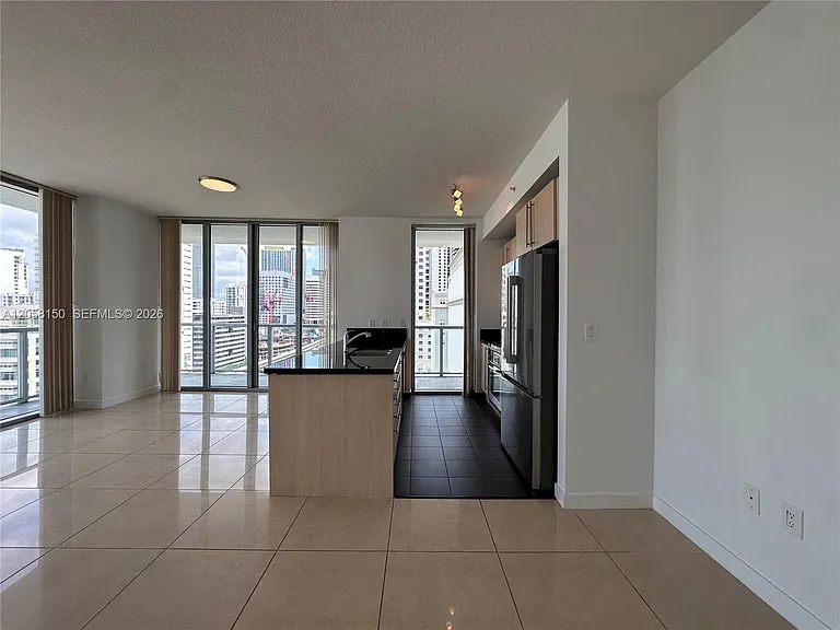 1111 SW 1st Ave #1525 — Photo 7