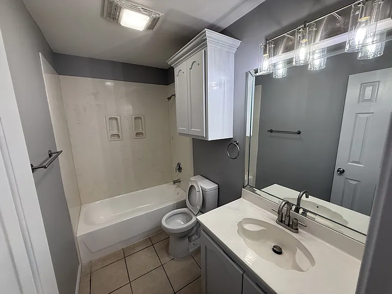 2223 Moonlight Ln #3 — Photo 7