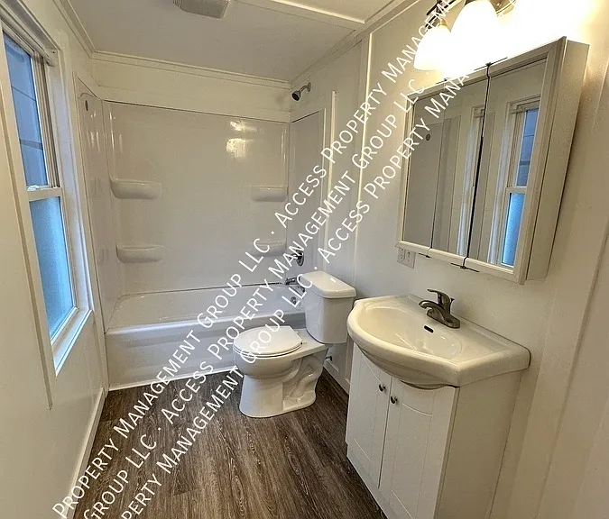 814 Broadway Ave NW #3 — Photo 14