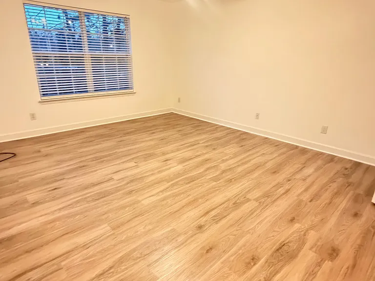 625 Heath Pl — Photo 13