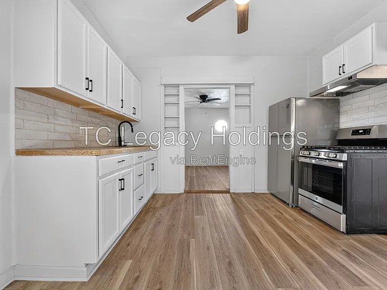200 Reeves Ave — Photo 17