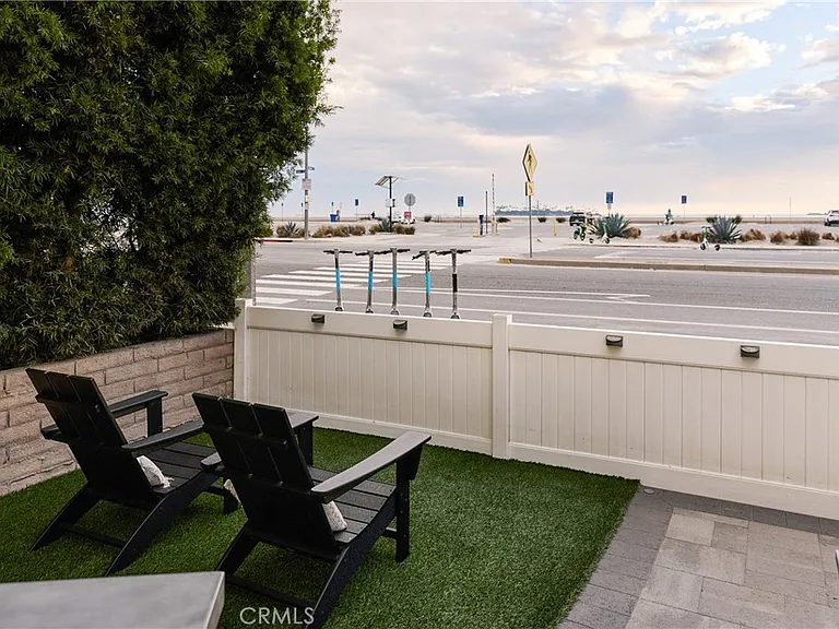 5267 E Ocean Blvd — Photo 10