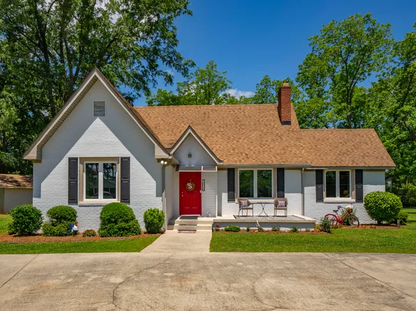 1006 W Main St, Ridge Spring, SC 29129
