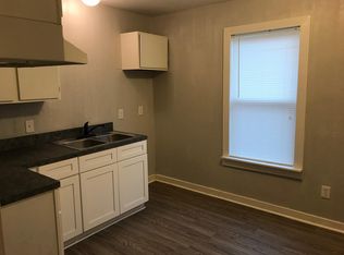 210 Reinhardt St, East Bernard, TX 77435