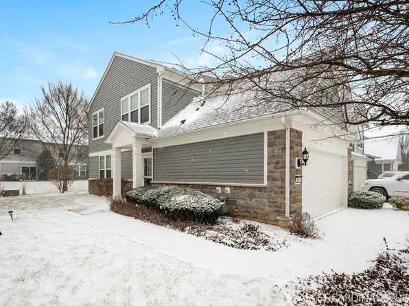 626 Hawley Dr #626, Oswego, IL 60543