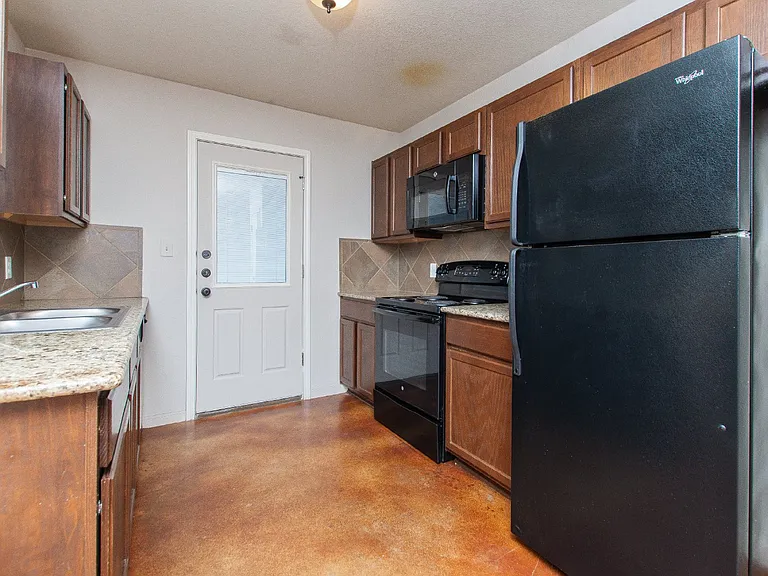 4421 Brutus Ln #A — Photo 6