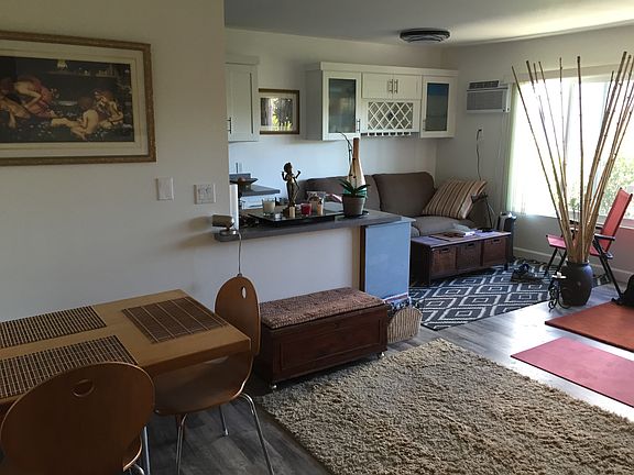 5th image of 802 W Knoll Dr APT 108