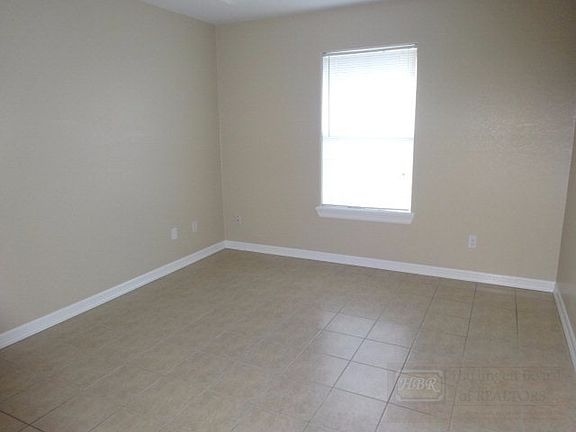 5th image of 1805 Treasure Oaks Dr