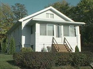 1041 Clinton Rd, Clinton, PA 15026