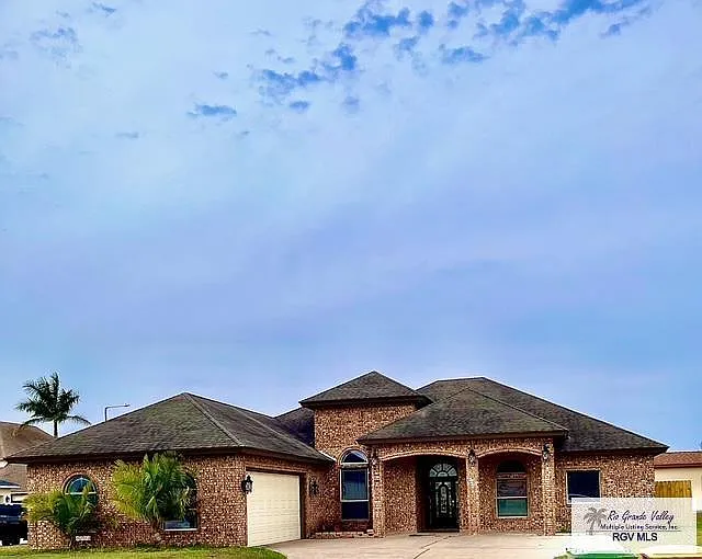 5633 Rustic Manor Dr