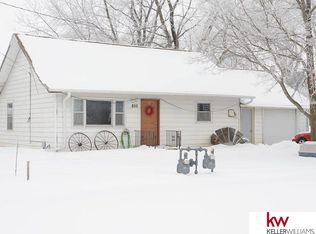 800 S Wheeler St, Nelson, NE 68961