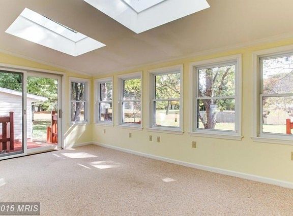 5th image of 10621 Schaeffer Ln