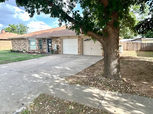 720 14th St, Shallowater, TX 79363