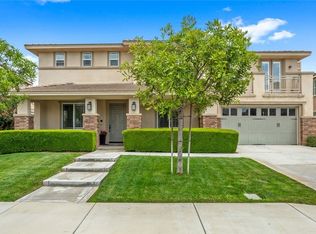 8320 Lost River Rd, Eastvale, CA 92880