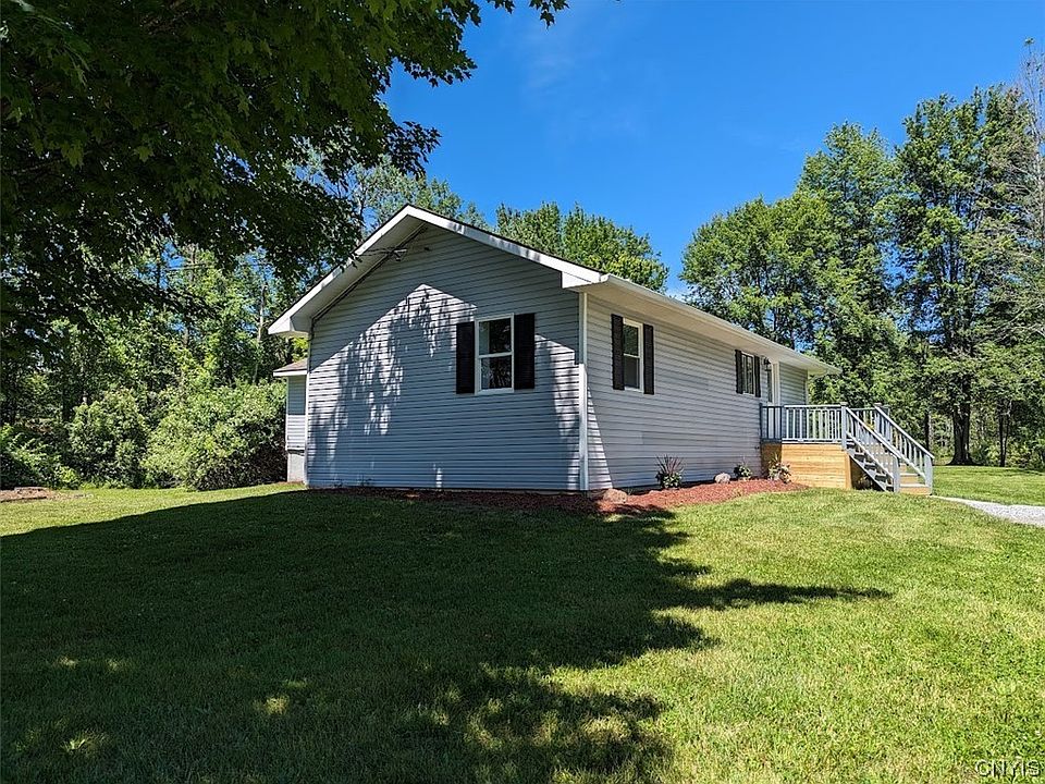 2172 Schoolheimer Rd, Canastota, NY 13032 | Zillow