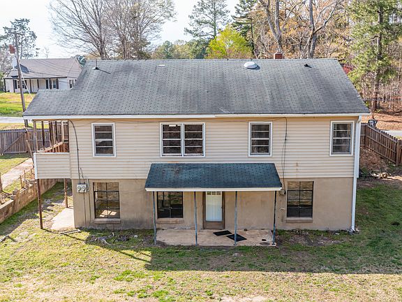 3rd image of 216 N Cheatham St