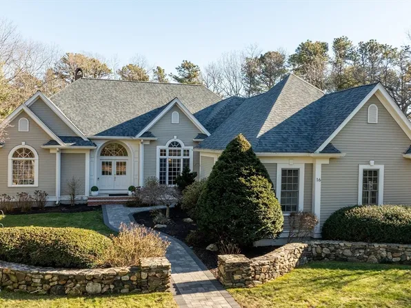 16 Hayden Rdg, Plymouth, MA 02360