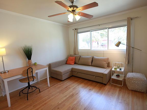 2nd image of 714 Bay St APT 1
