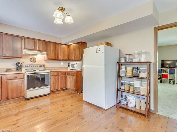 3rd image of 2738 Progress Park Dr