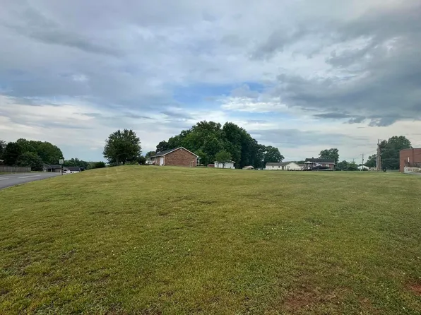 5414 Odd Fellow Rd, Kingsport, TN 37664