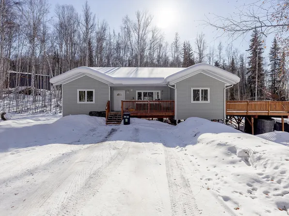 251 Crest Dr, Fairbanks, AK 99712