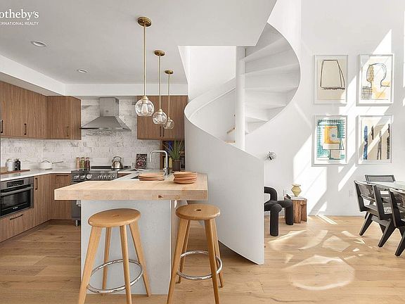 2nd image of 216 20th St #Penthouse 2