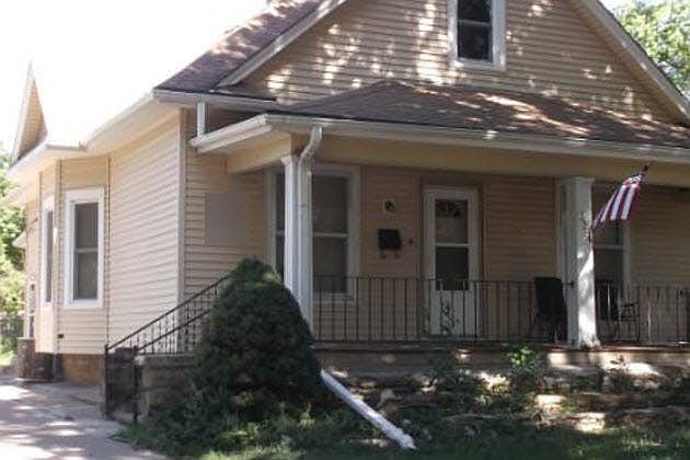 2nd image of 335 S 10th St