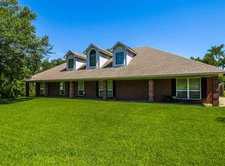 482 Susan St, Gladewater, TX 75647