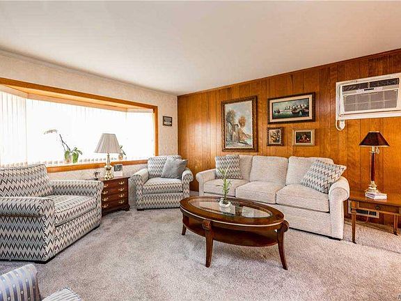 4th image of 38 Cliff Dr