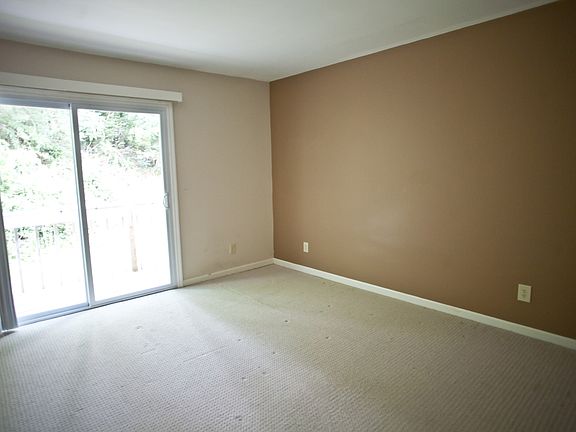 4th image of 875 Martin Luther King Jr Blvd #9