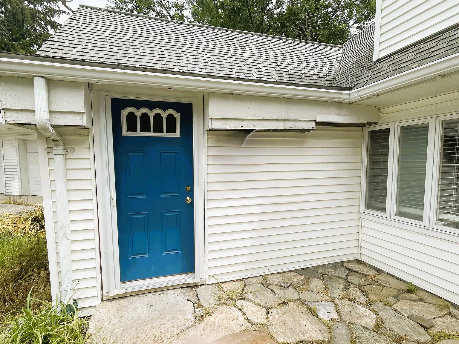 2 bed, 1150 sqft, $2,000 — Photo 2