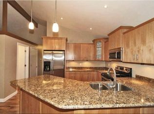 4901 Flambeau Dr, Racine, WI 53406