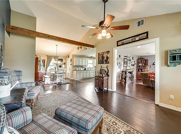 4th image of 5646 Pamela Ct