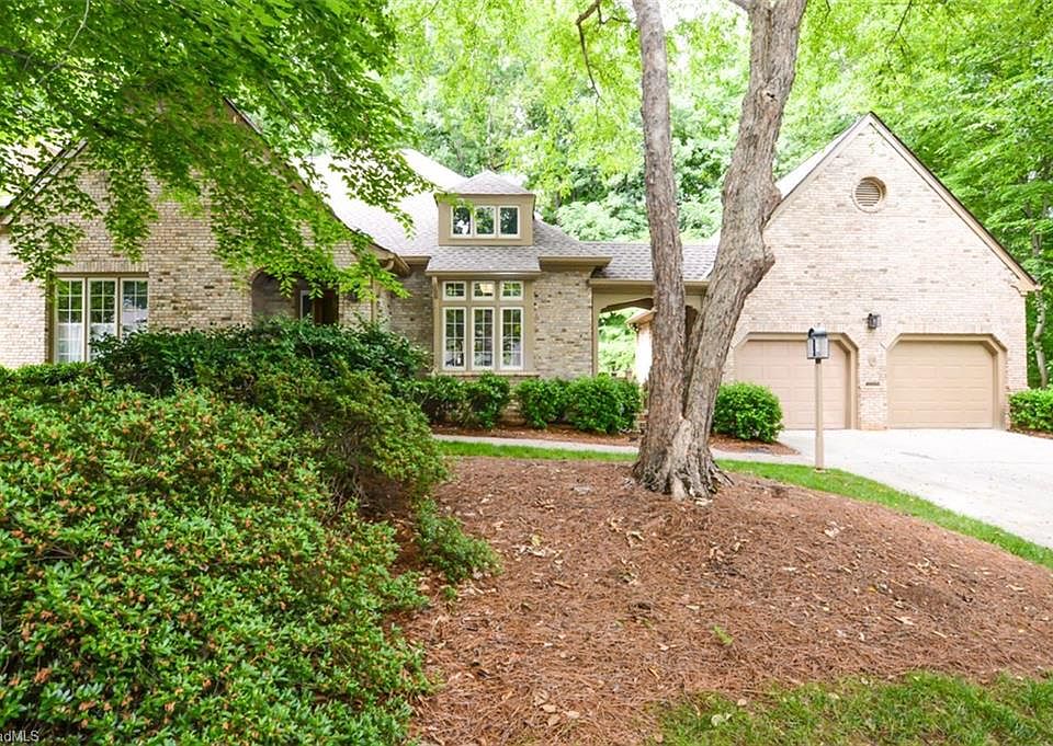 18 Sturbridge Ln, Greensboro, NC 27408 Zillow