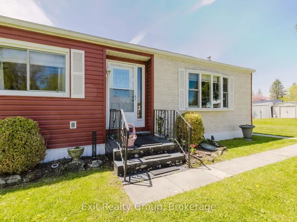 63 Whites Rd #172, Quinte West, ON K8V 5P5
