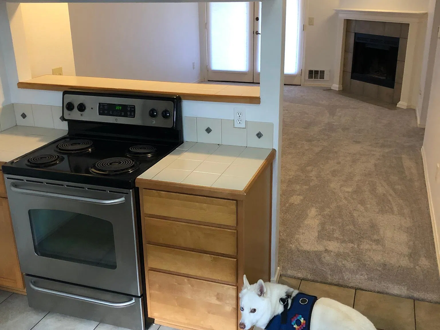 2 bed, 852 sqft, $2,000 — Photo 1