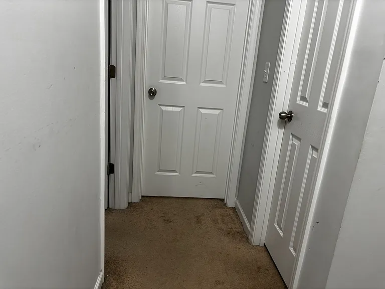 5600 Moresby Ct — Photo 33