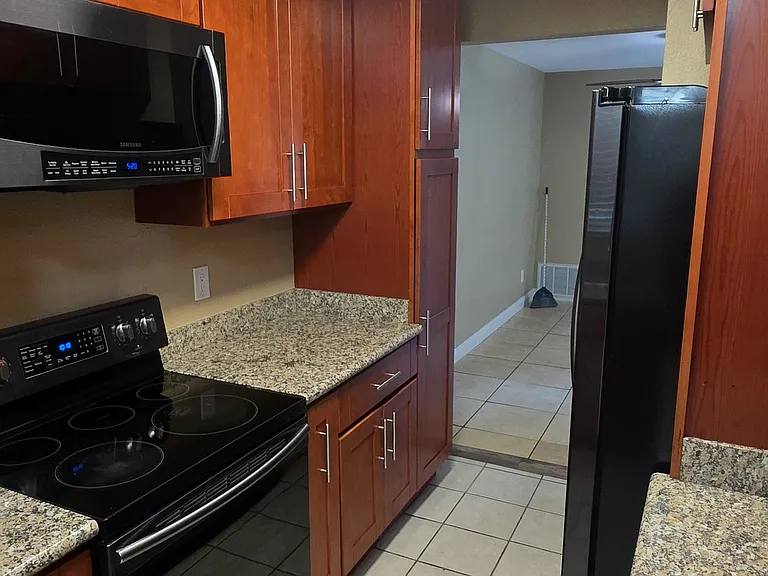 1940 Grande Cir #58 — Photo 7