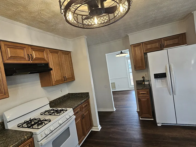 311 Indus Ln — Photo 9