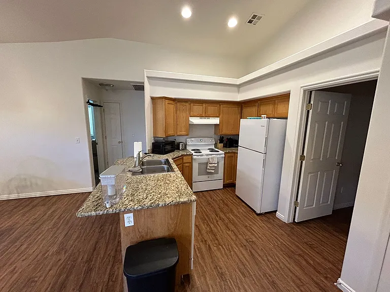 2056 E Middleton Dr #22 — Photo 12