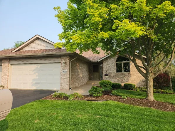959 High Point Dr #255B, Rockton, IL 61072