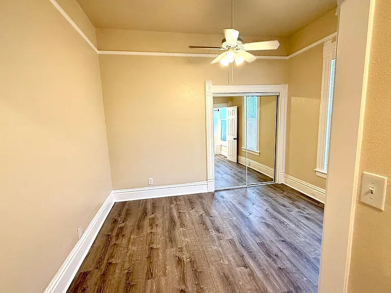 930 E Channel St — Photo 11