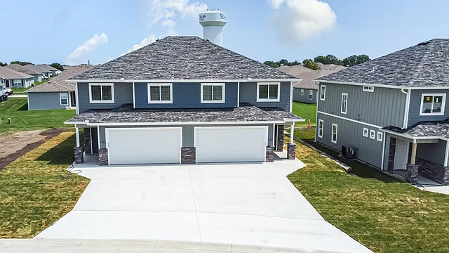 1205 Sariah Ln
