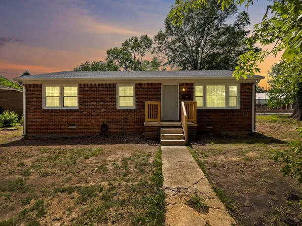 701 Cedar Ln, Tullahoma, TN 37388