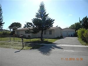 2nd image of 1008 NW 18th Ct