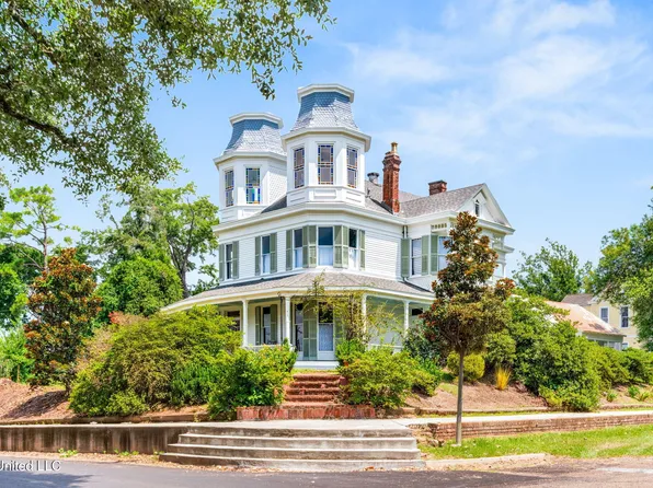 300 Linton Ave, Natchez, MS 39120